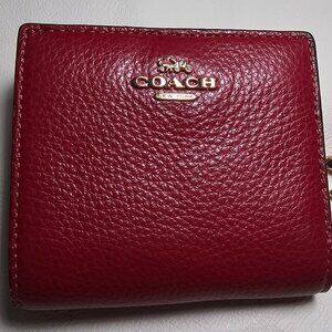Authentic COACH Pebbled Leather Wallet